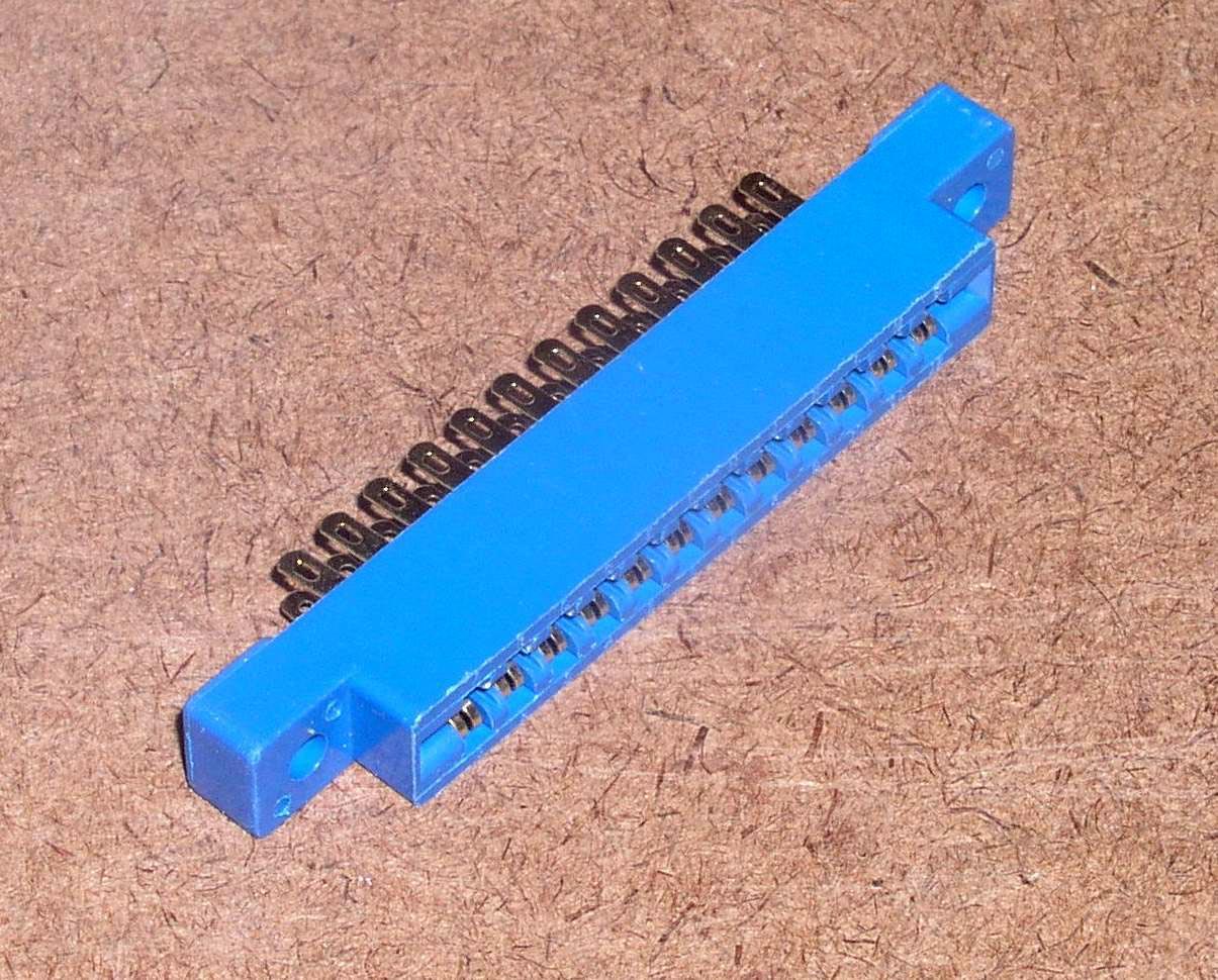 12x2x156_KT76_Connector.jpg